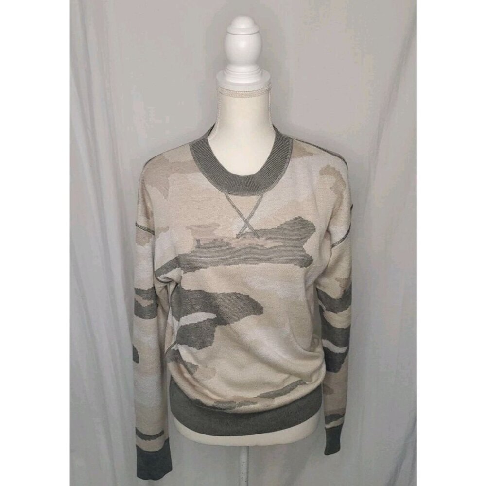 Evereve John + Jenn Camo Sweater Womens Size Small Preppy, Casual, Comfy, Trendy